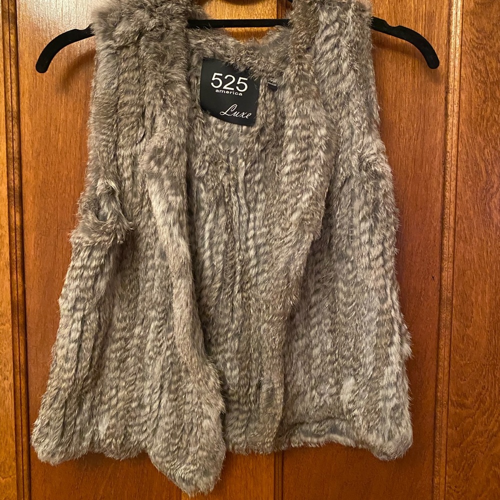 Fur vest